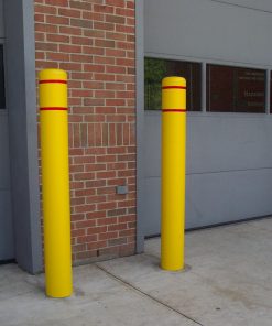 两个黄色的R-7111塑料柱布盖