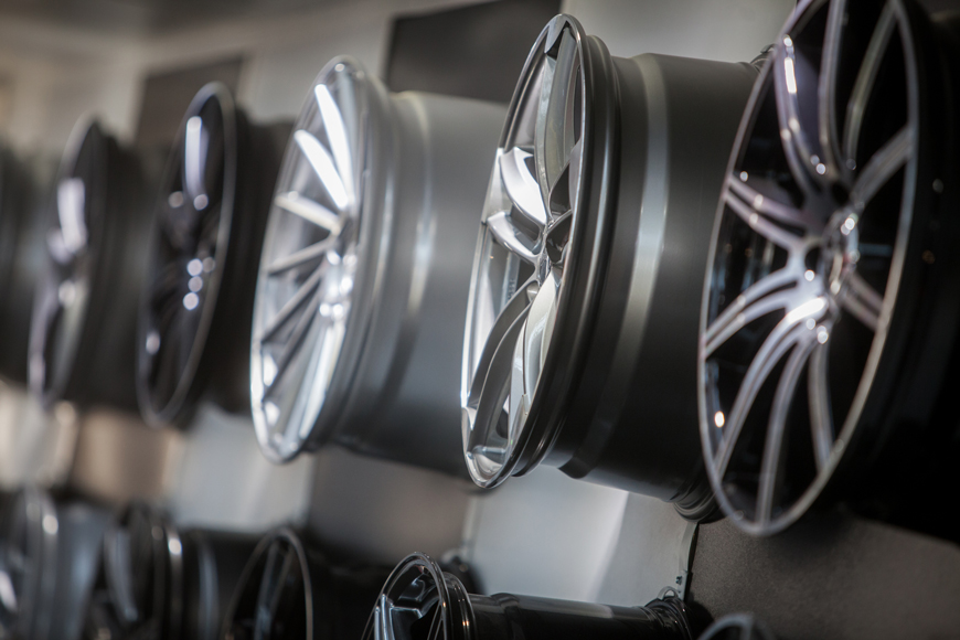 铝轮毂采用永久型铝铸件生产